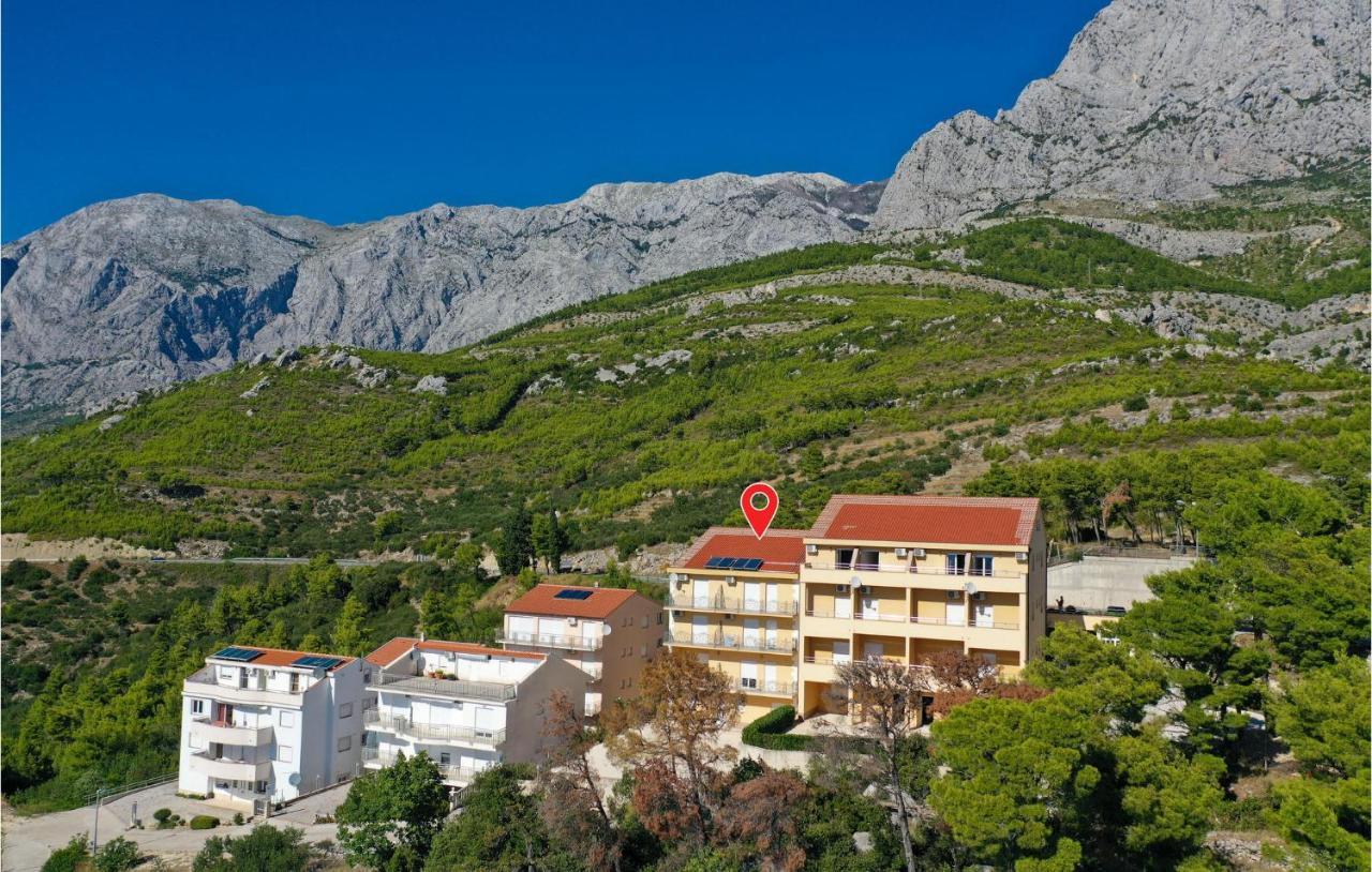 Awesome Apartment In Krvavica With Kitchen Εξωτερικό φωτογραφία