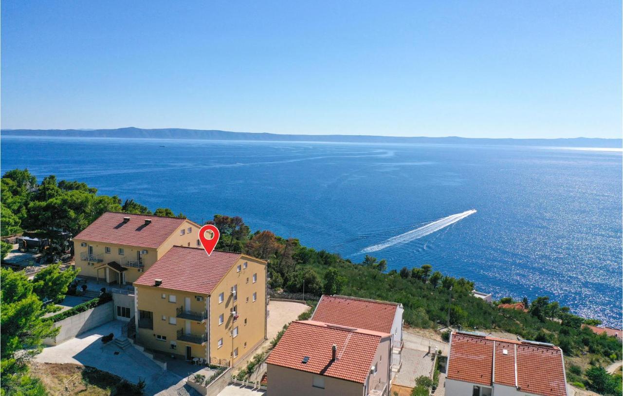 Awesome Apartment In Krvavica With Kitchen Εξωτερικό φωτογραφία